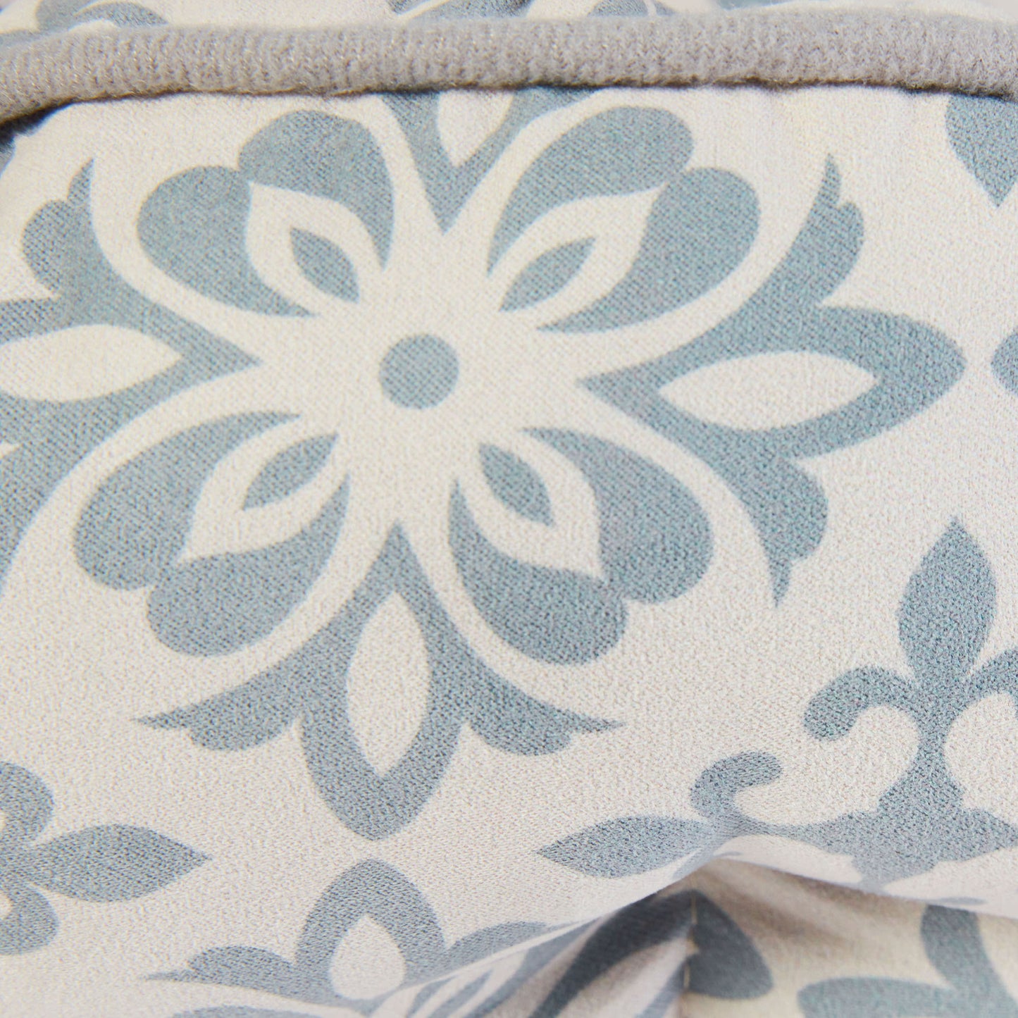 Dream paws Scalloped Grey Pet Bed