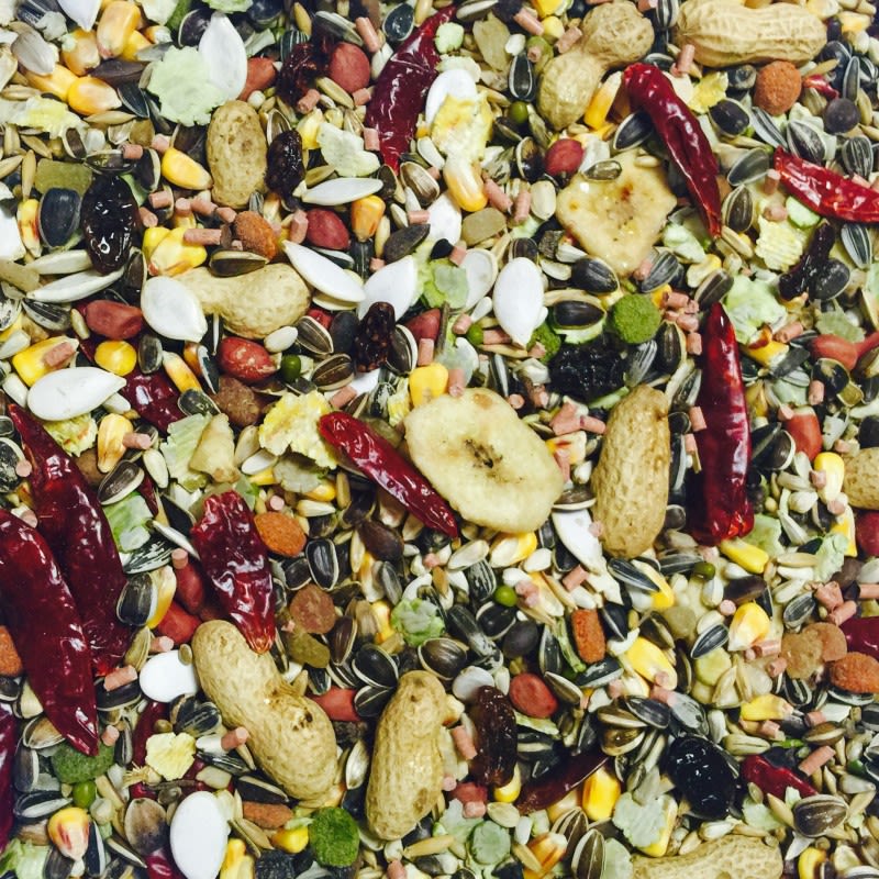 Bucktons Fruity Parrot Food with Spiralife