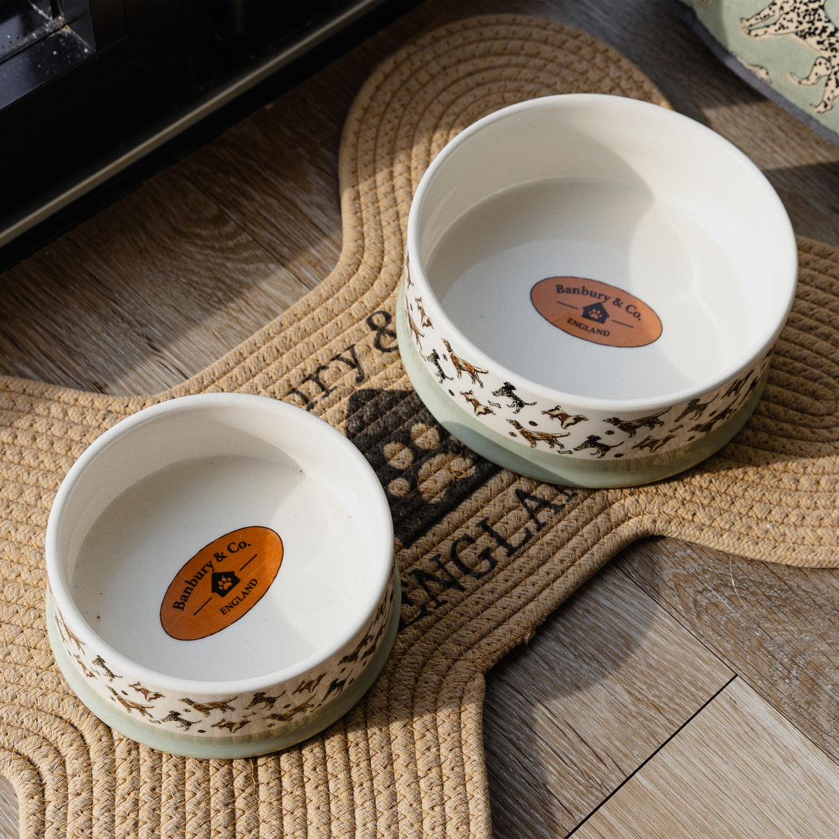Banbury & Co Rural Retreats Ceramic Pet Bowl | M/L | 750ml