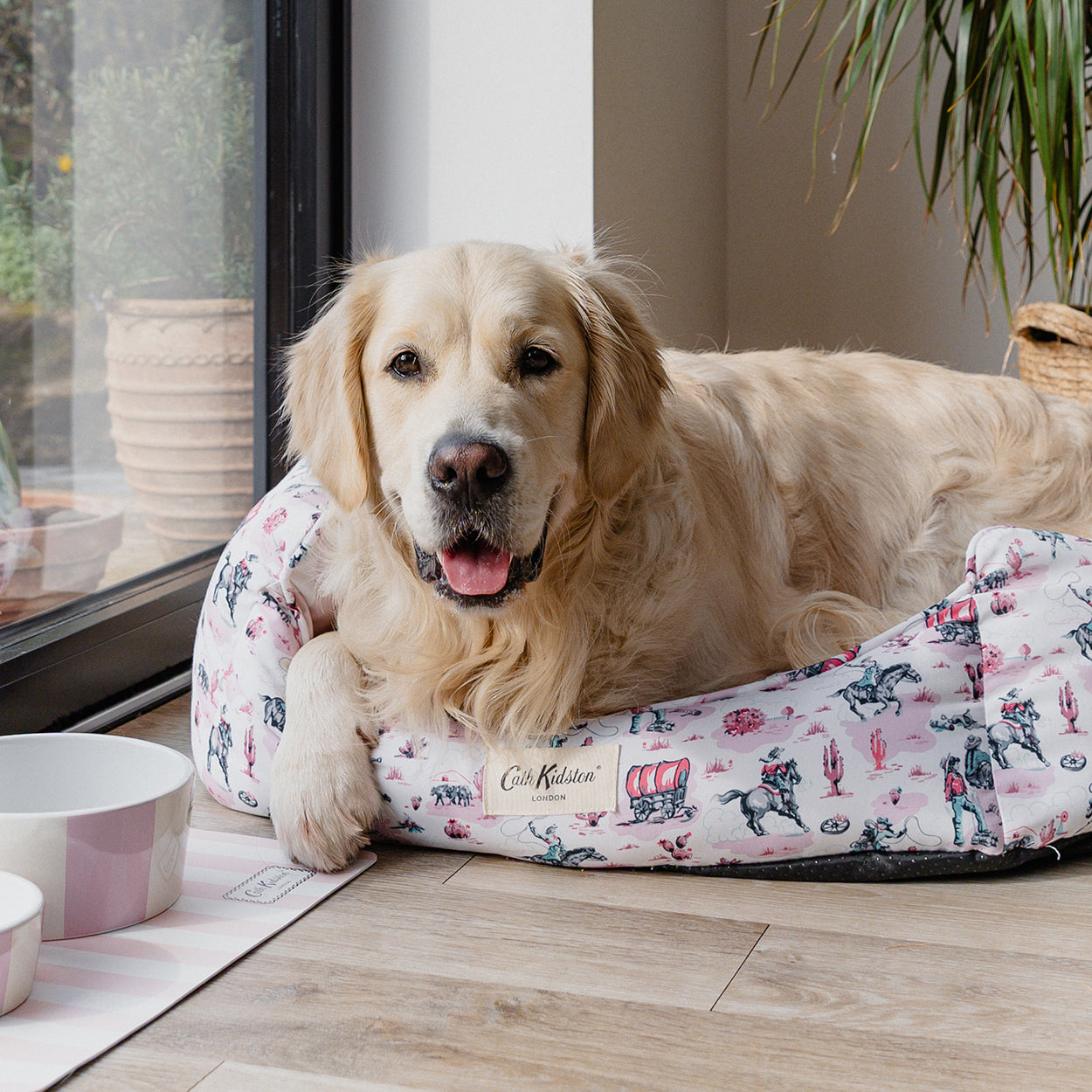 Cath Kidston Cowgirl Scallop Pet Bed