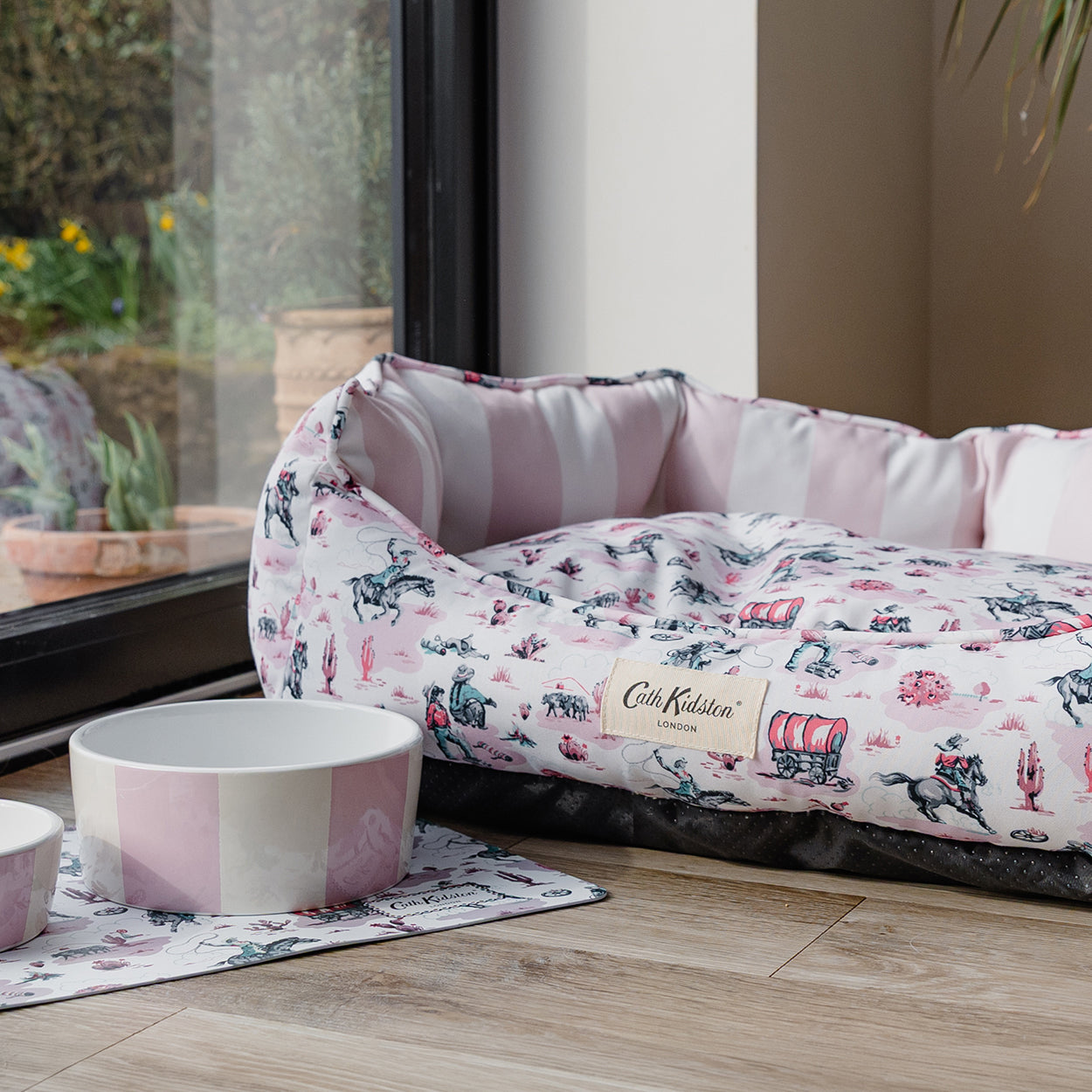 Cath Kidston Cowgirl Scallop Pet Bed