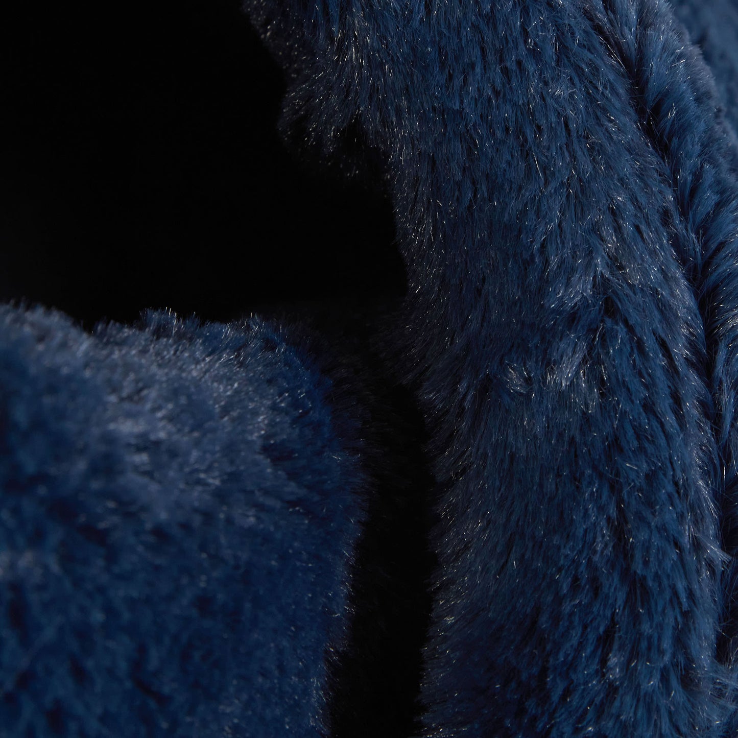 Dream Paws Snuggle Cave Cat & Dog Bed