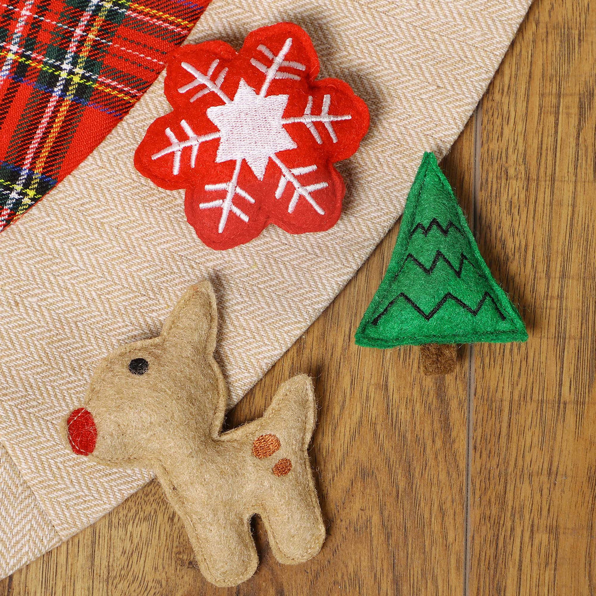 Pet Brands Christmas Festive Collection Felt Cat Catnip Toy 3 Pack