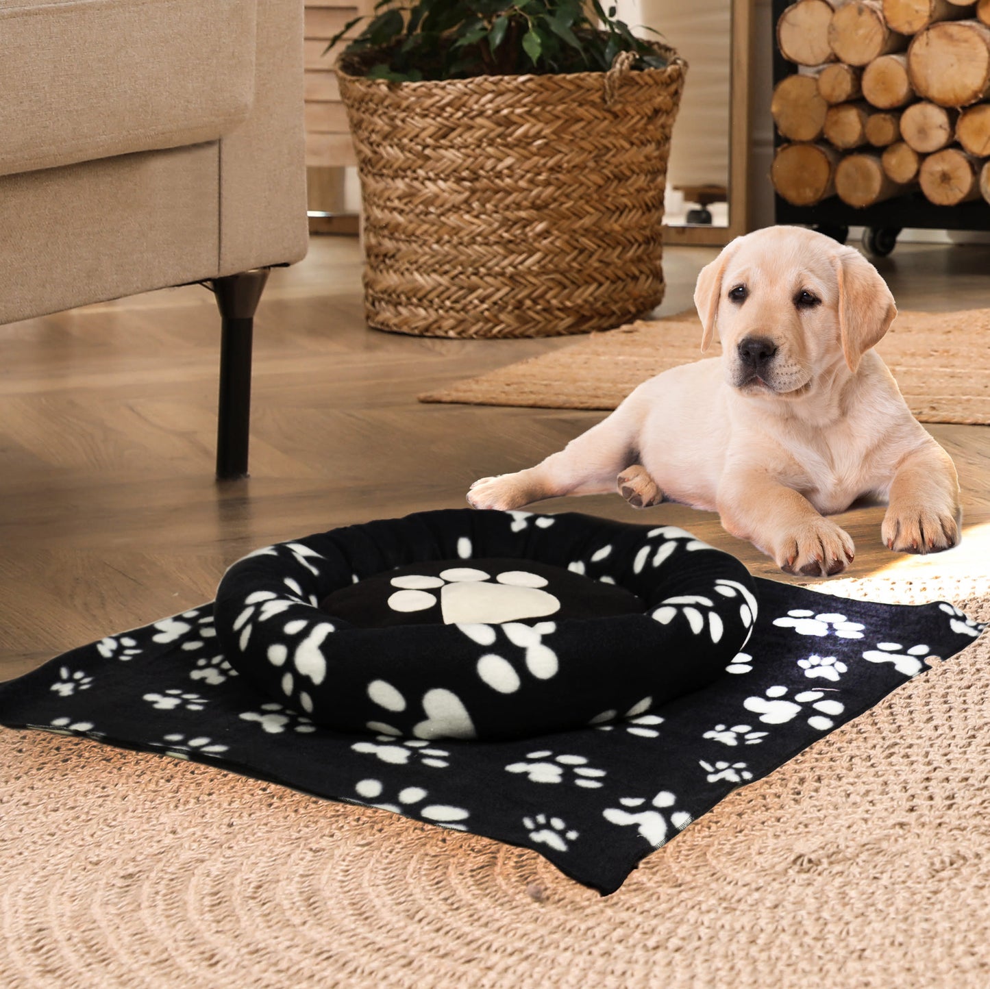 Dream Paws Pawprint Dog Bundle Bed With Blanket - Black