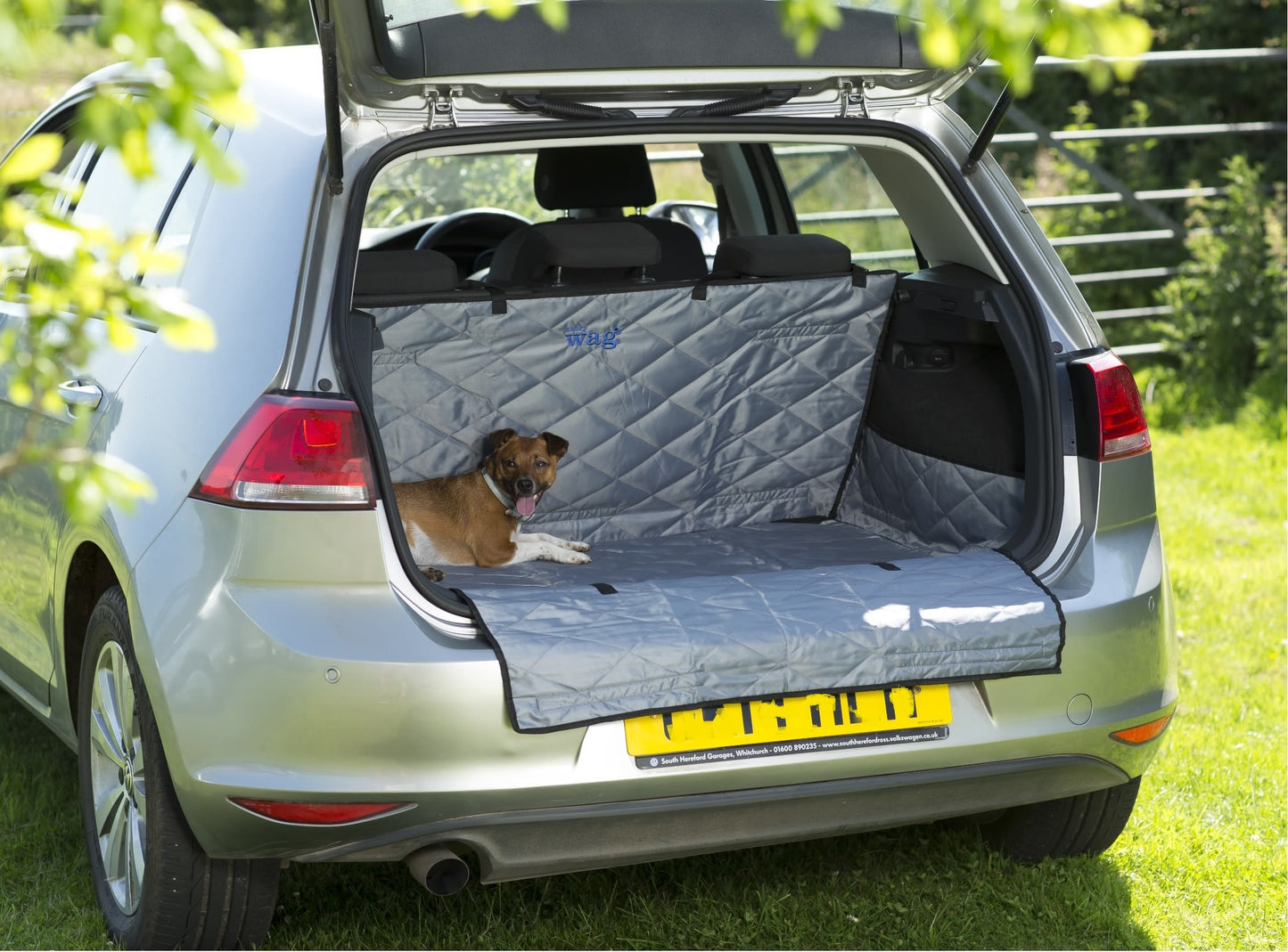 Henry Wag Car Boot & Bumper Protector - Hatchback