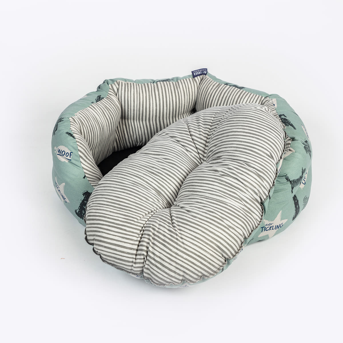 Battersea Playful Deluxe Slumber Dog Bed