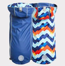 GF Pet Elasto-Fit Reversible Navy Retro Dog Raincoat