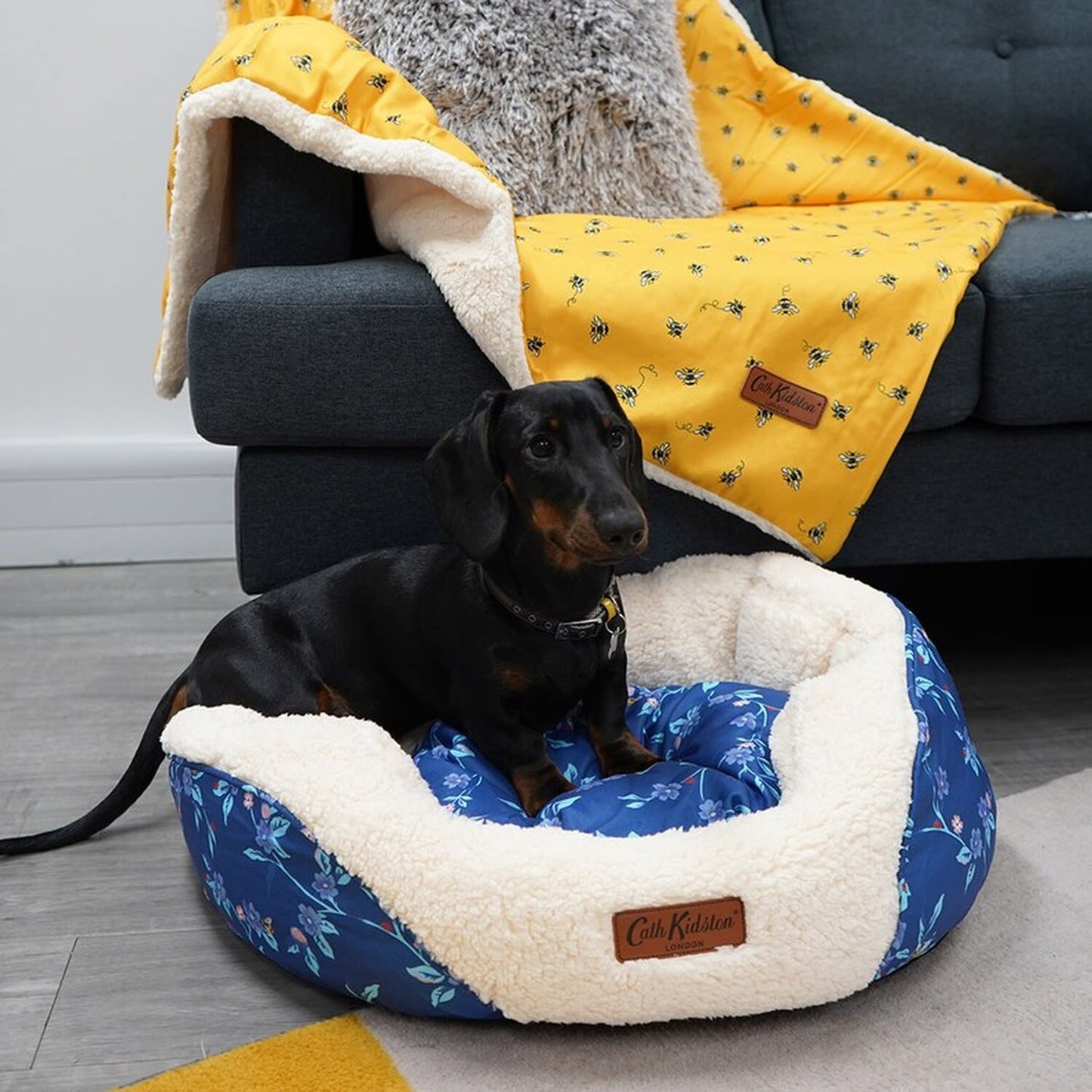 Cath Kidston Flora Fauna Greenwich Flowers Cosy Pet Bed