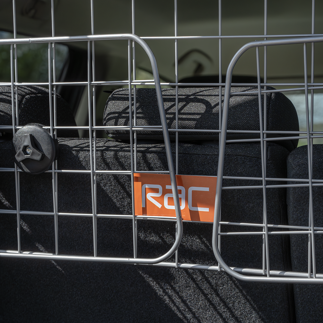Rac Advanced Mesh Steel Dog Guard Headrest