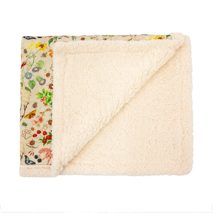 Royal Horticultural Society Pets in the Garden Printed Sherpa Blanket