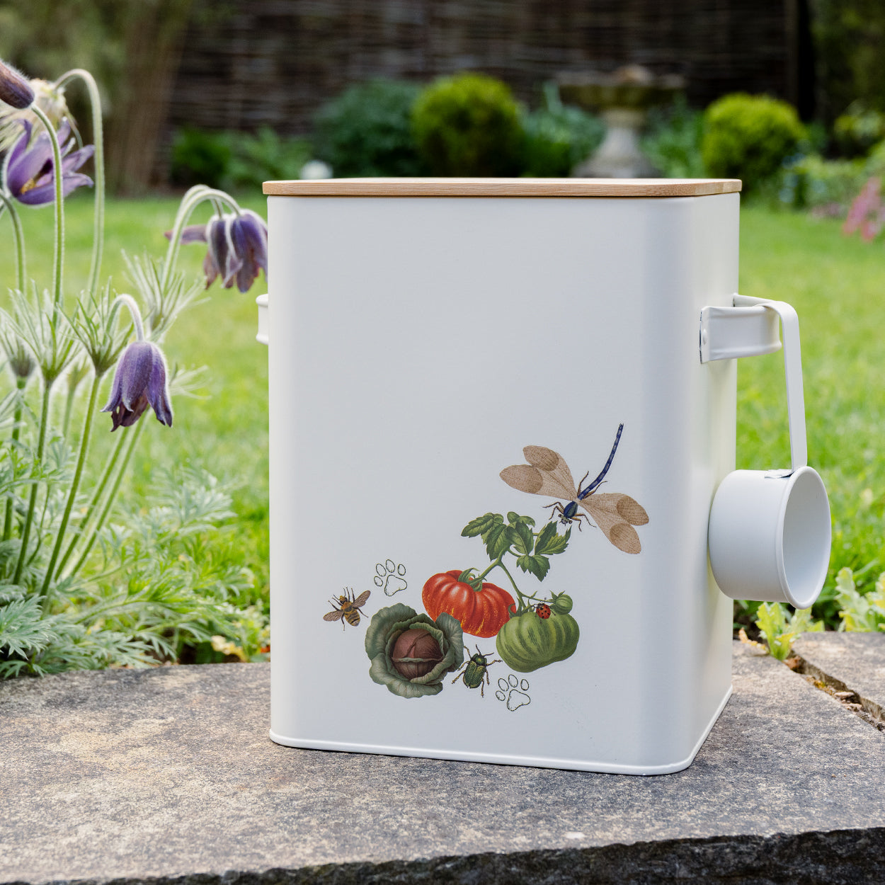 Royal Horticultural Society Pets in the Garden Food Storage Tin & Scoop